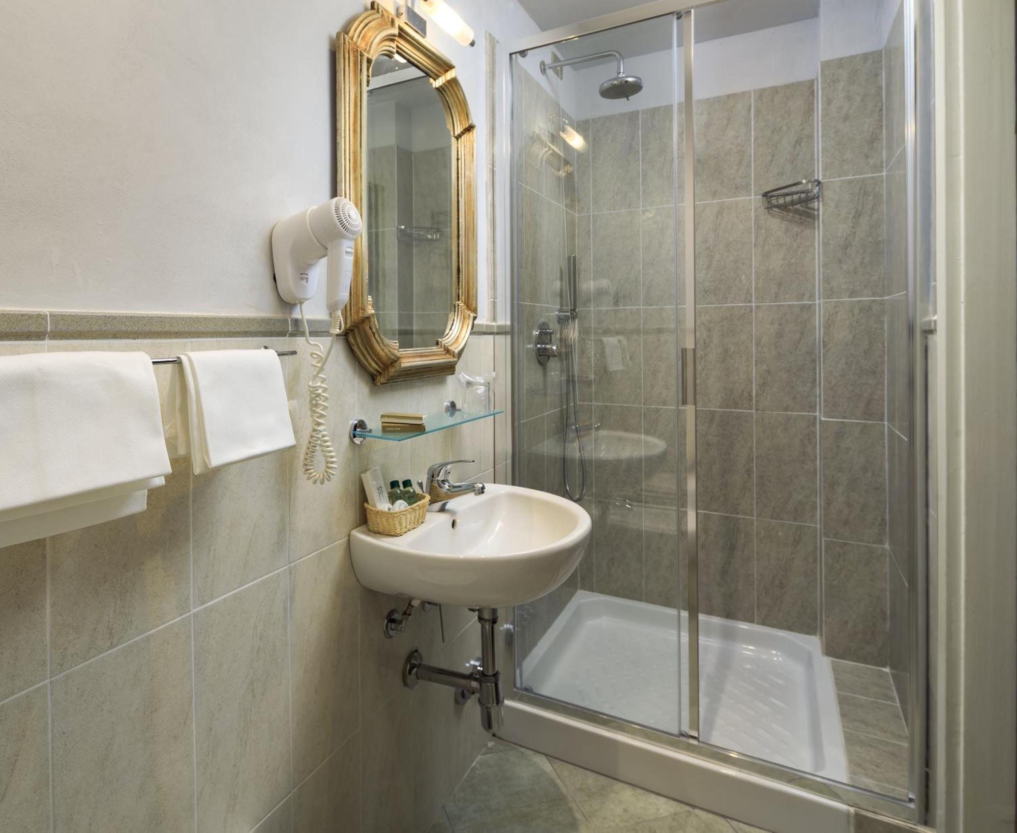 Comfort Double or Twin Room
