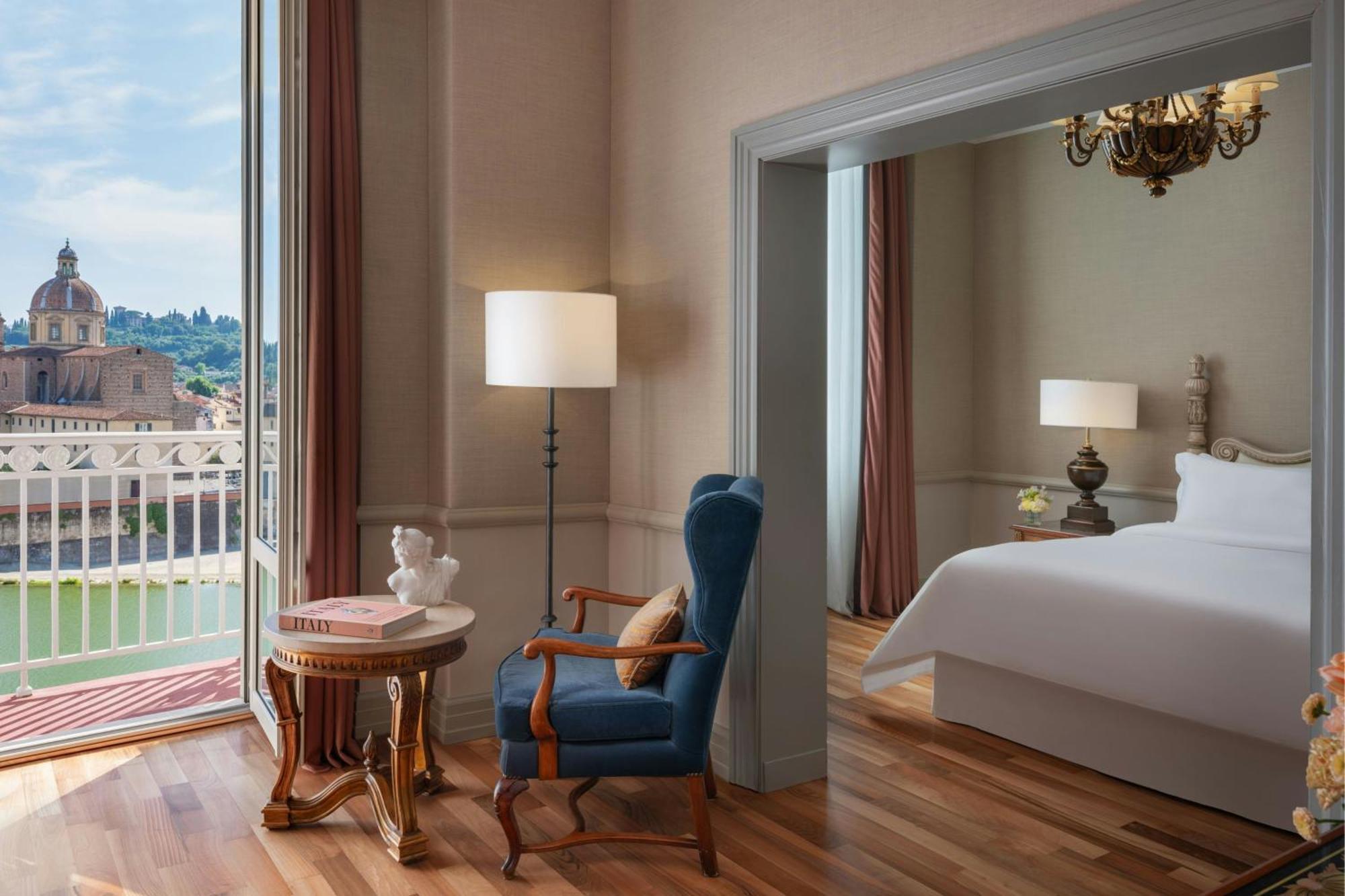 Suite Junior avec Lit King-Size et Vue sur la Rivière